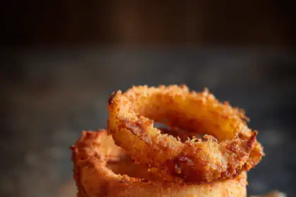 Crispy Onion Rings featured